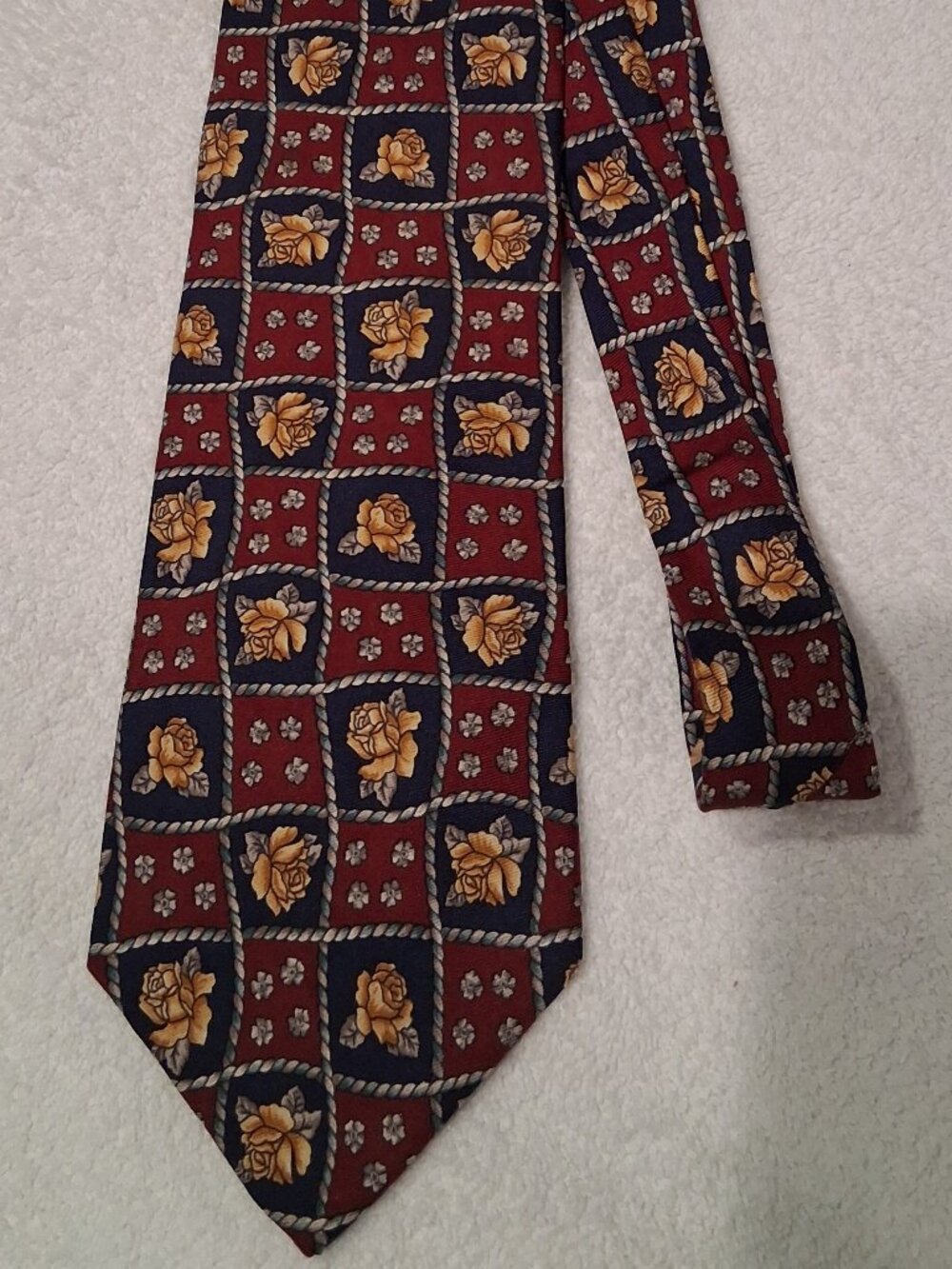 Vintage Burberrys of London Mens Silk Tie Floral Classic Red Navy Gold Hand Sewn